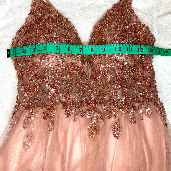 Prom dress worn once in good condition - Picture 2 of 5